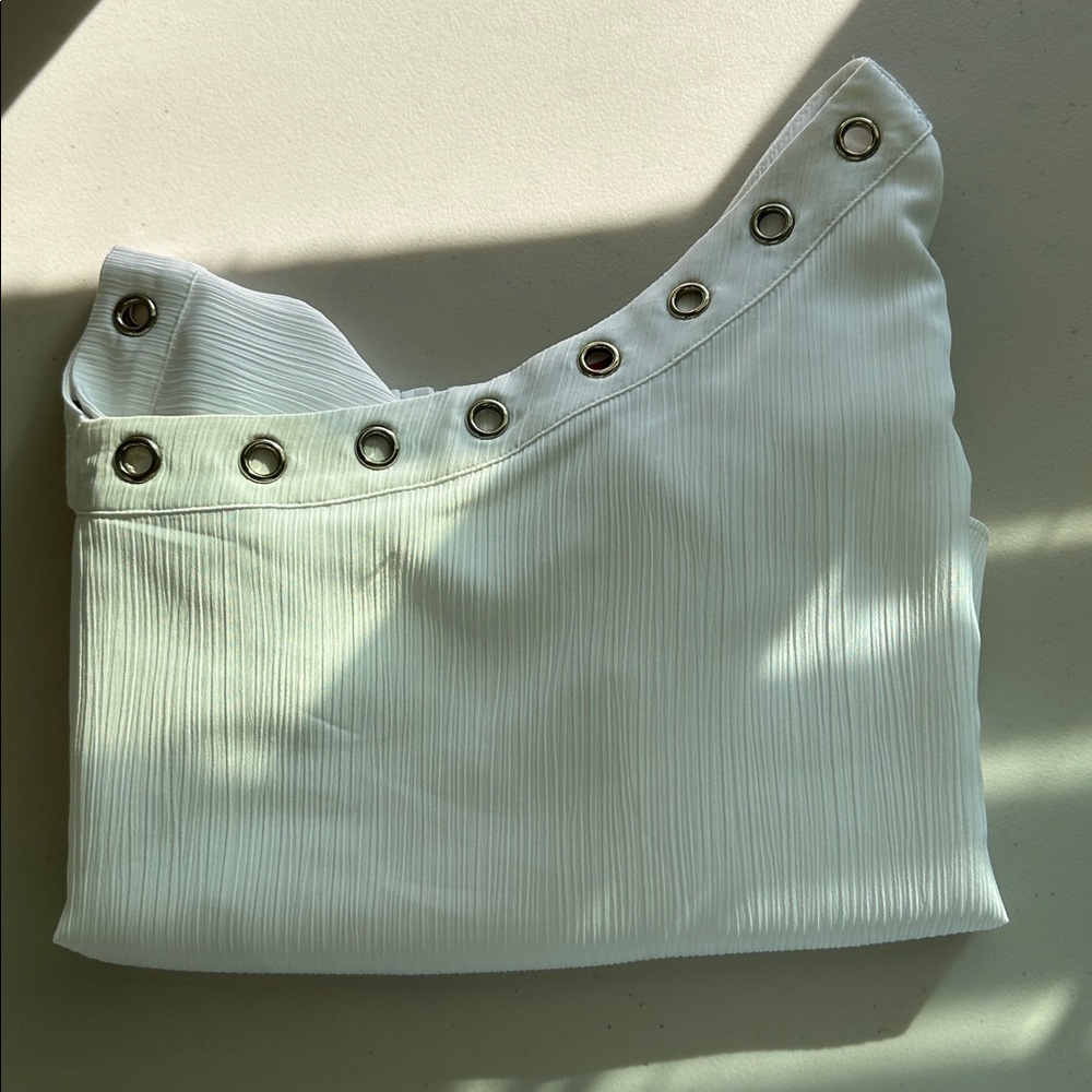 Jennifer Lopez Off-Shoulder White Grommet-Trim Blouse Size Large - Picture 16 of 16